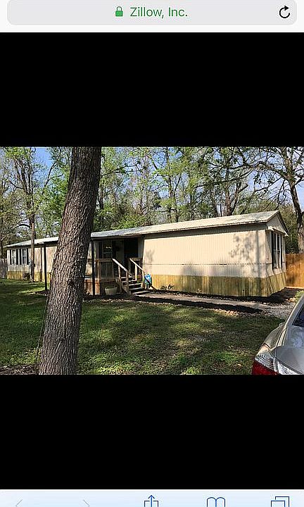 skirting & fence goes with 