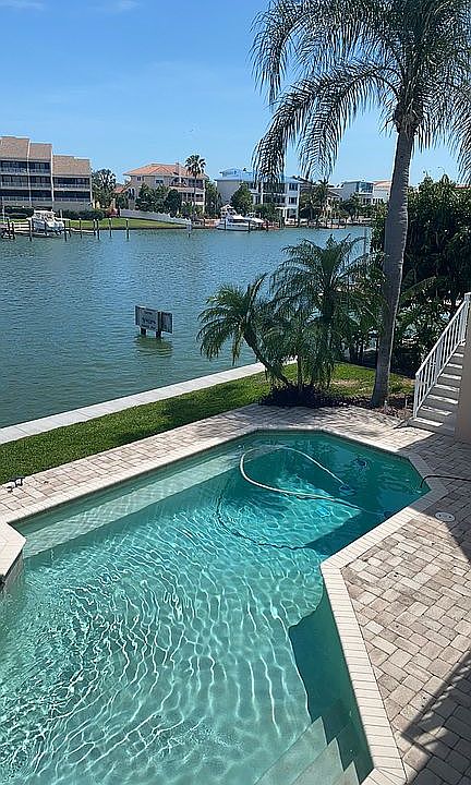 1st image of 6101 Pasadena Point Blvd