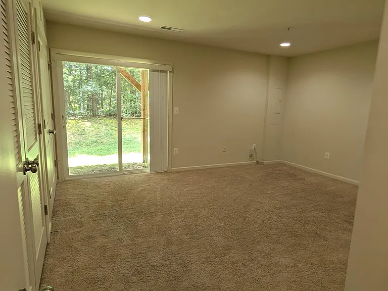 22404 Glenbow Way — Photo 4