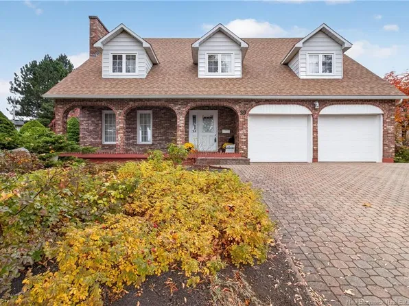 39 Kenwood Dr, Moncton, NB E1E 3Z2