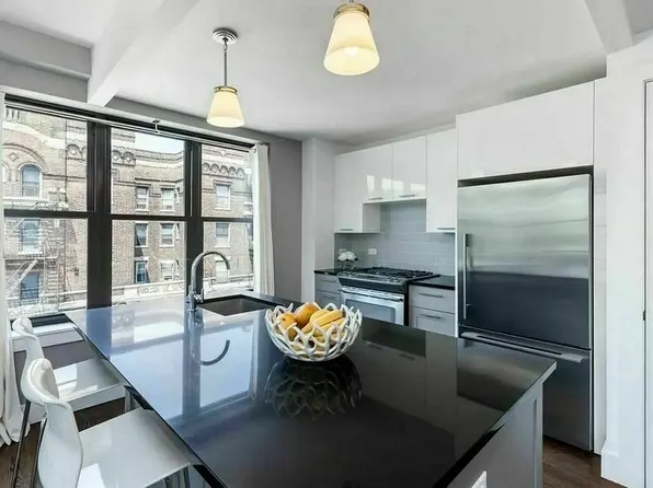 341 Eastern Parkway image 1 of 14