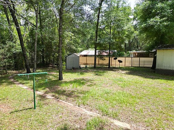 4th image of 4667 NE 140th Ct