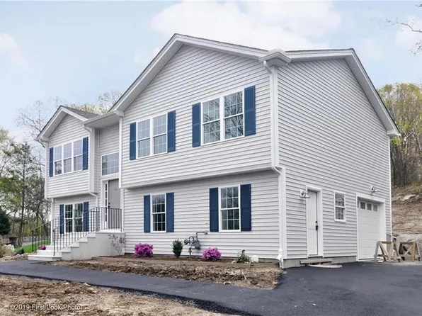 62 Progress St, Lincoln, RI 02865