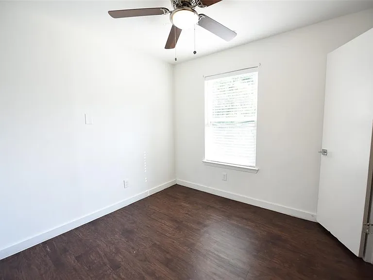 5404 Reiger Ave #204 — Photo 12