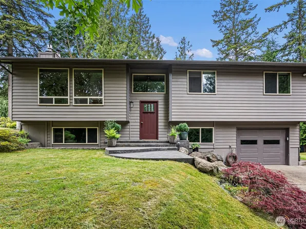 19545 Park Boulevard NE, Suquamish, WA 98392