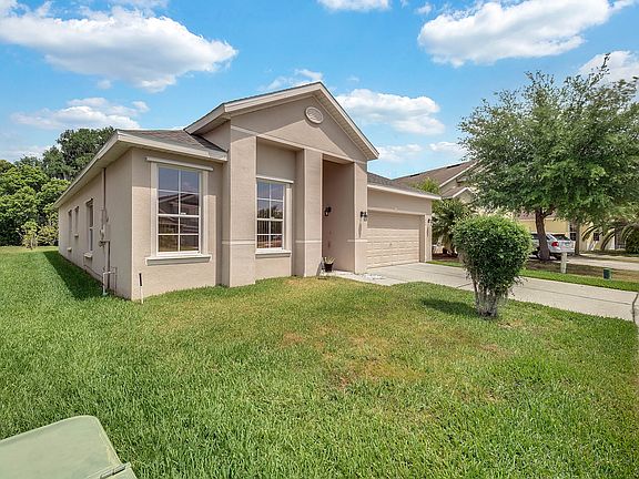 2nd image of 1045 Hacienda Cir