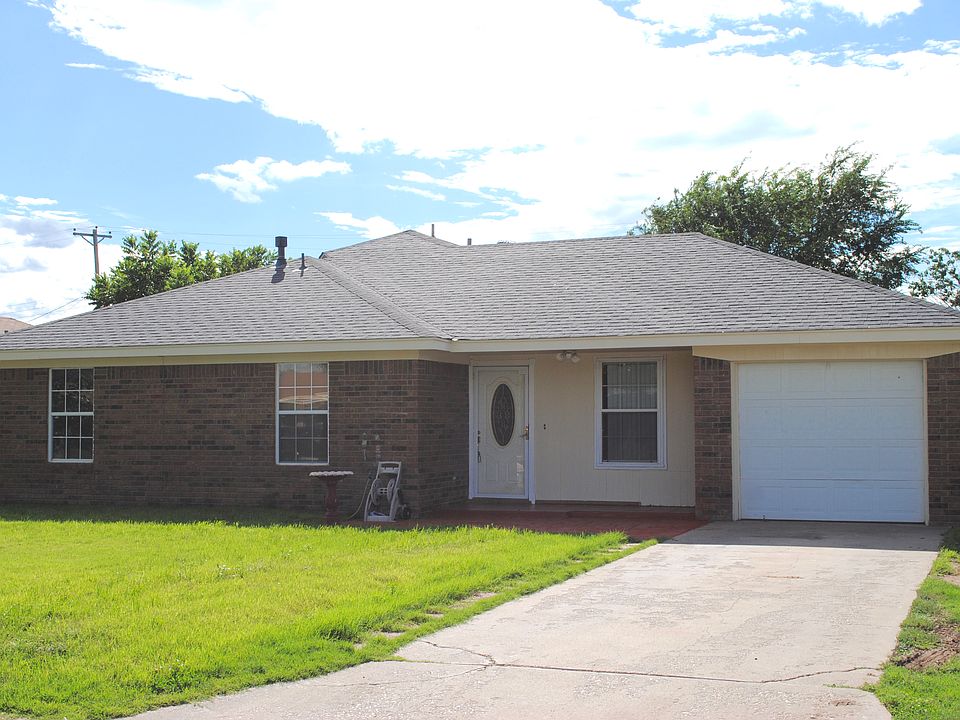 1100 BRUCE AVE DUMAS ,TX 