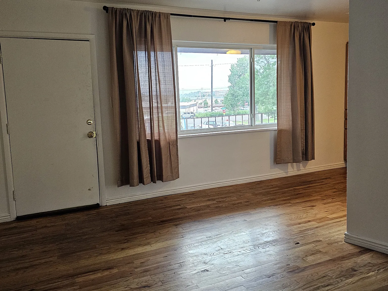 1 bed, 625 sqft, $1,295 — Photo 2