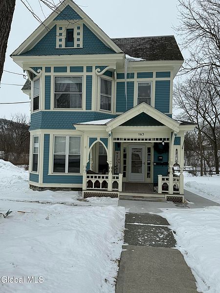 2nd image of 163 Broadway