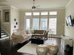 5813 Petty St, Houston, TX 77007