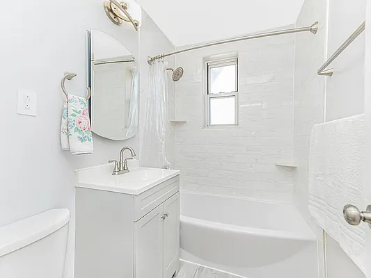 Sold by Douglas Elliman | media 18