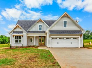 184 Armsworthy Rd, Advance, NC 27006