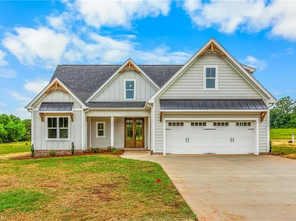 184 Armsworthy Rd, Advance, NC 27006