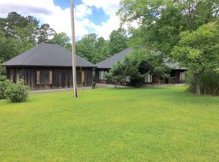 57 Lawrence Wells Rd, Carriere, MS 39426