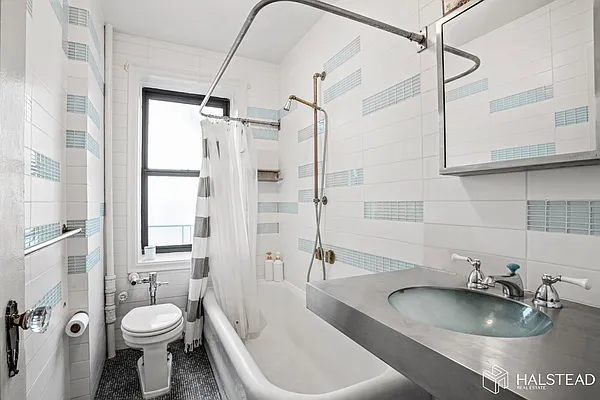 Rented by Brown Harris Stevens | media 12