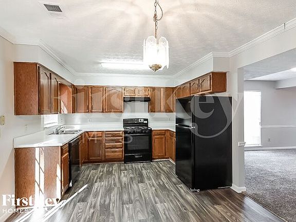 4th image of 1040 Heatherwood Ct