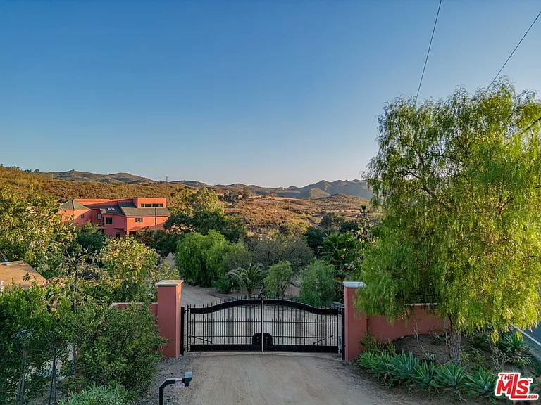34136 Mulholland Hwy — Photo 68