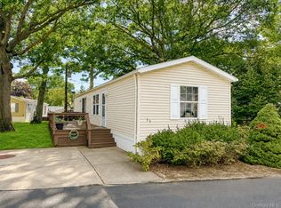 37 Hubbard #39, Riverhead, NY 11901