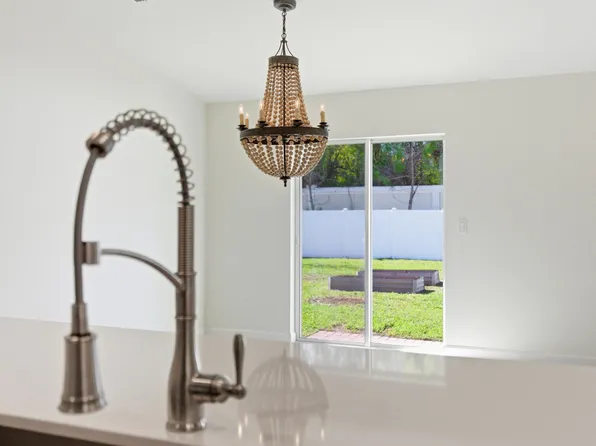 888 Bent Creek Drive, Fort Pierce, FL 34947