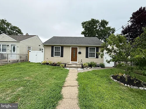 222 Samdin Blvd Photo 1