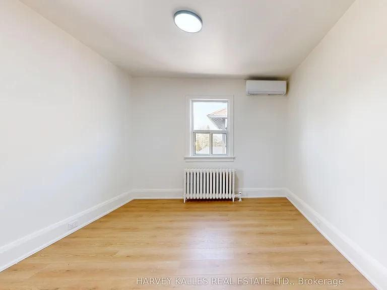1216 Avenue Rd #2 — Photo 17