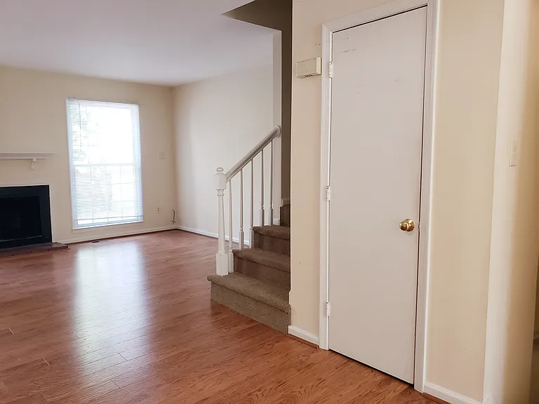 1373 Garden Crest Cir — Photo 7