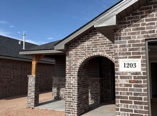 1203 Cottonwood Ave, Wolfforth, TX 79382