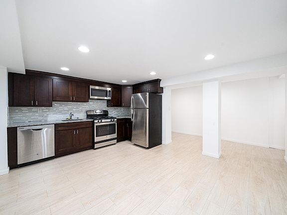 3rd image of 13 Bentley Ave #1