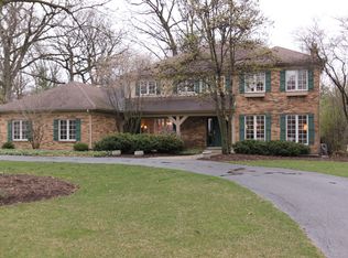 266 Lakewood Cir, Burr Ridge, IL 60527