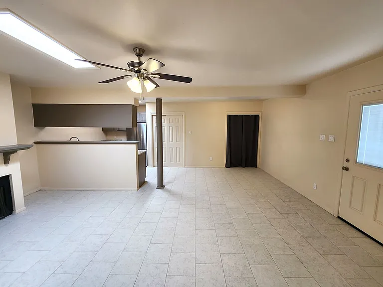 1217 La Fonda Dr — Photo 16