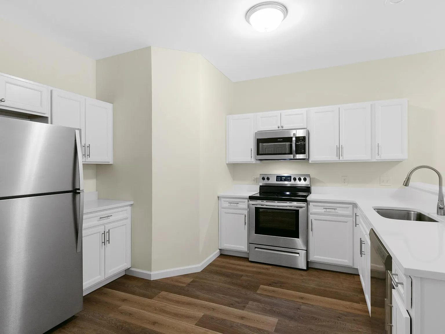 Townhomes at Woodland's Edge — Photo 2