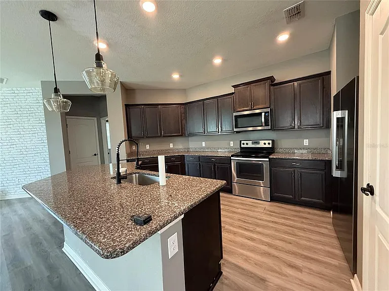 10638 Laguna Plains Dr — Photo 15