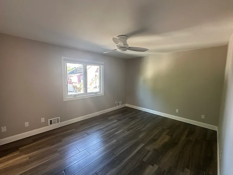 246 Main St #6 — Photo 4