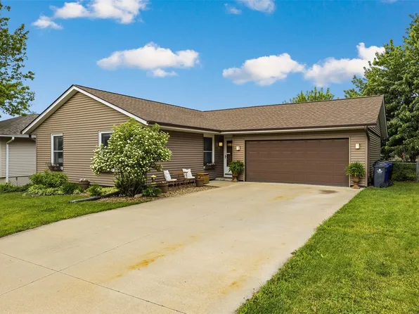 606 Olive Dr NW, Cedar Rapids, IA 52405