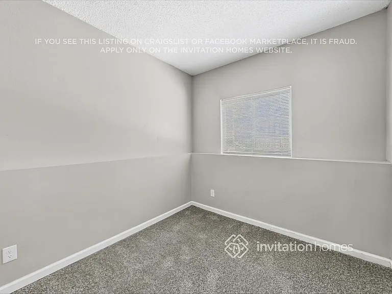 1162 W 132nd Pl — Photo 20
