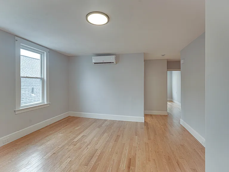 24 Dunlap St #3 — Photo 12