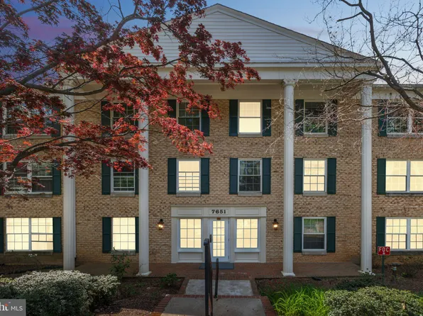 7651 Tremayne Pl APT 209, McLean, VA 22102