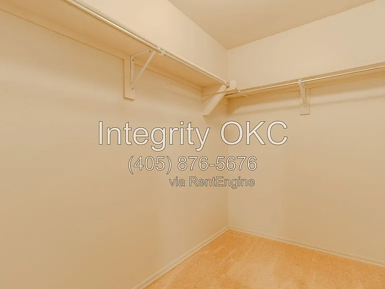 13233 Bridgewater Dr — Photo 30