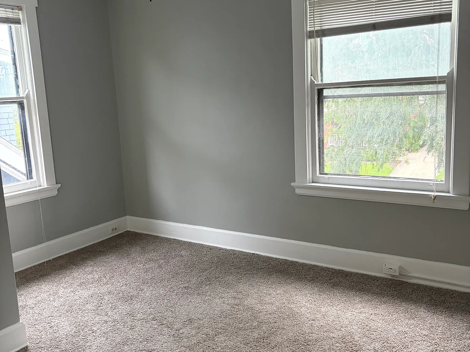 2 bed, 1950 sqft, $2,050 — Photo 4
