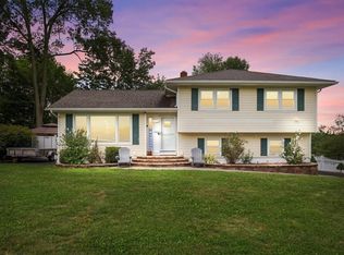 112 Edinburgh Rd, Middletown, NY 10941