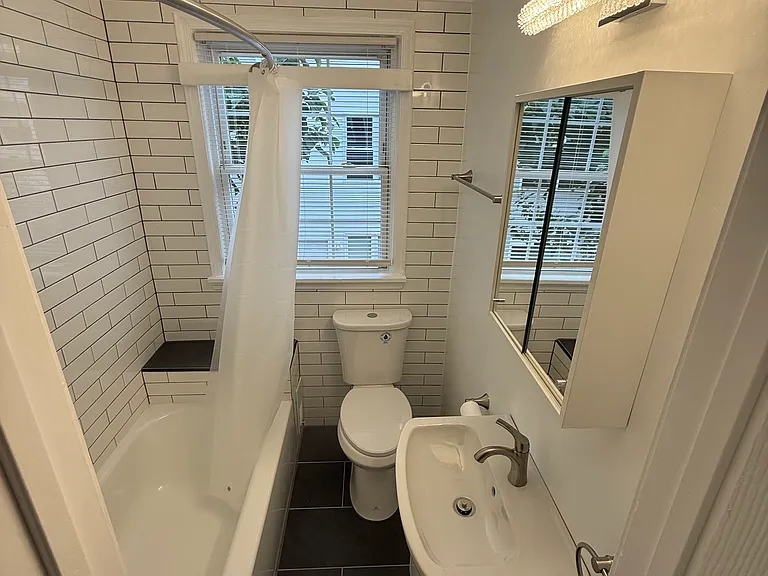 2048 N Darien St — Photo 20
