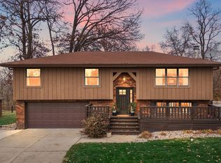 7552 W 82nd Ct, Crown Point, IN 46307