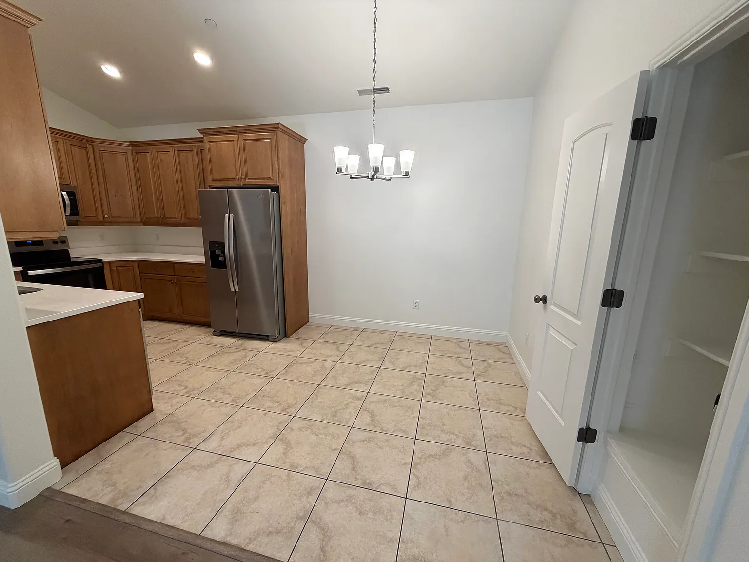 3 bed, 1336 sqft, $1,695 — Photo 3