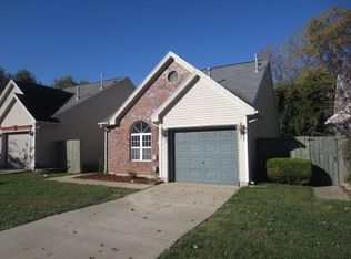 5975 Riverwalk Cir, Newburgh, IN 47630