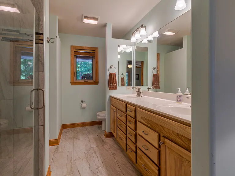 9630 Marcella Dr NE — Photo 29
