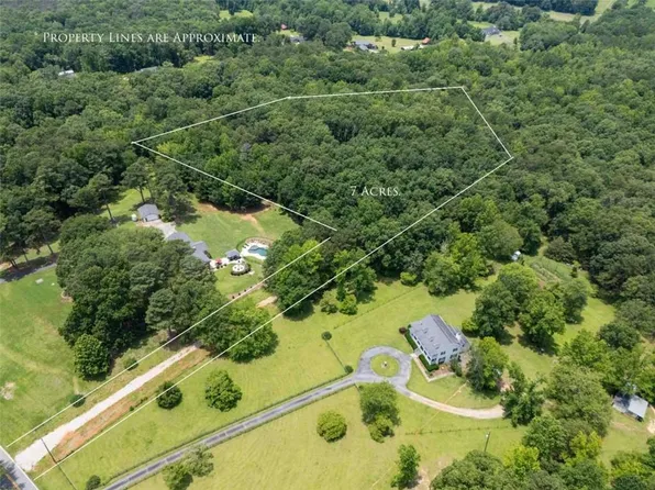 7662 Berea Rd, Winston, GA 30187