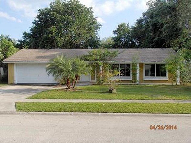 1st image of 1574 E Oak Leaf Ln