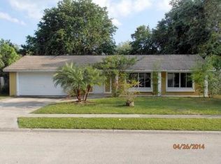 1574 E Oak Leaf Ln, Kissimmee, FL 34744