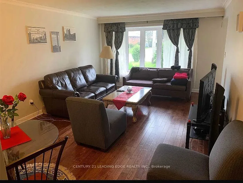 3 bed, $2,800 — Photo 3