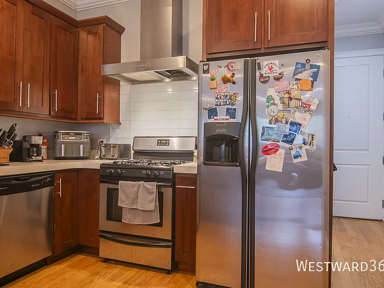 3718 N Wilton Ave #2 — Photo 5